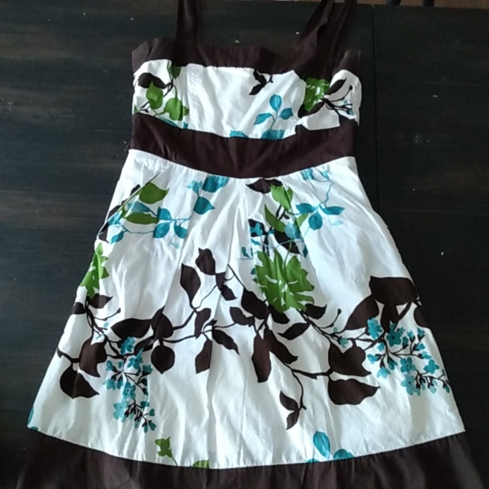White/brown/teal flower dress with pockets